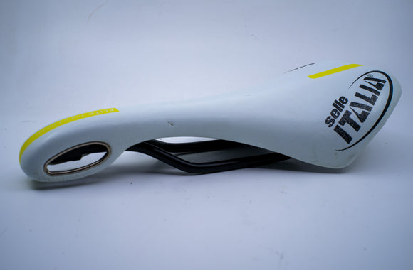 selle italia flight team edition  white and yellow