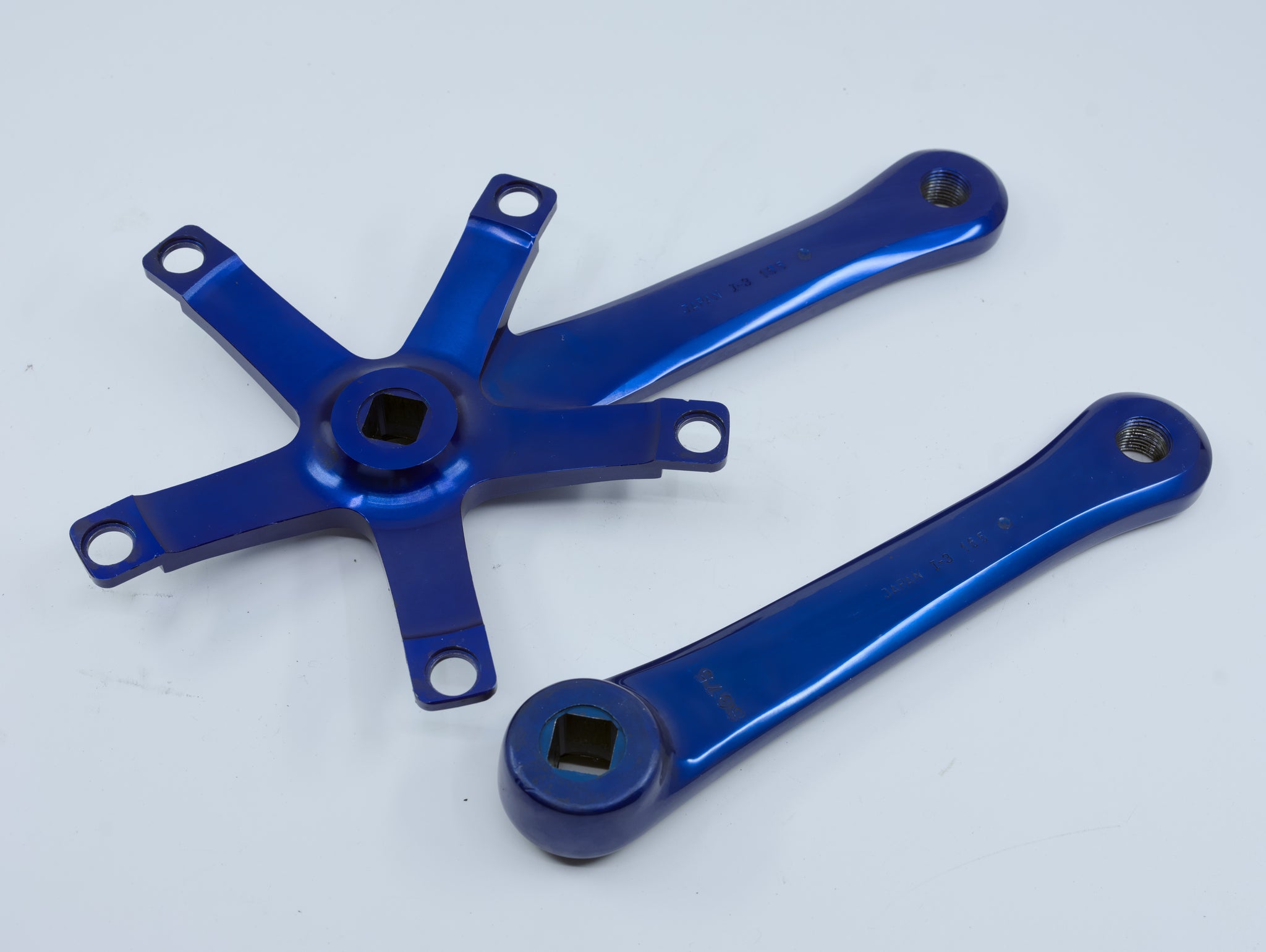 パーツ Sugino75 165mm sugino 75 track crank set blue 165mm 144bcd – Bikes Not Bombs