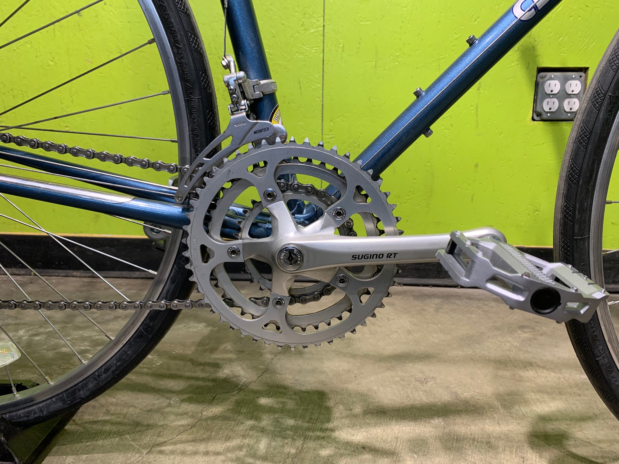 52cm/ 21.5