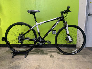 17.5" Trek / Gary Fisher Utopia Black/White Hybrid