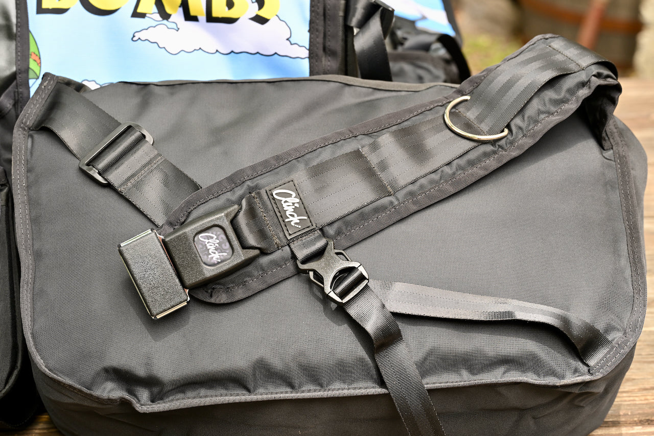 Clinch Messenger Bag Medium - BNB – Bikes Not Bombs